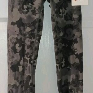 Lululemon Athletica Gray Camouflage Leggings
